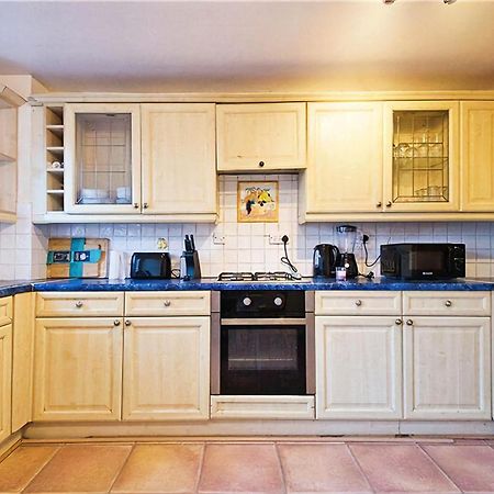 Manor Place Apartment Thamesmead Thamesmead  المظهر الخارجي الصورة