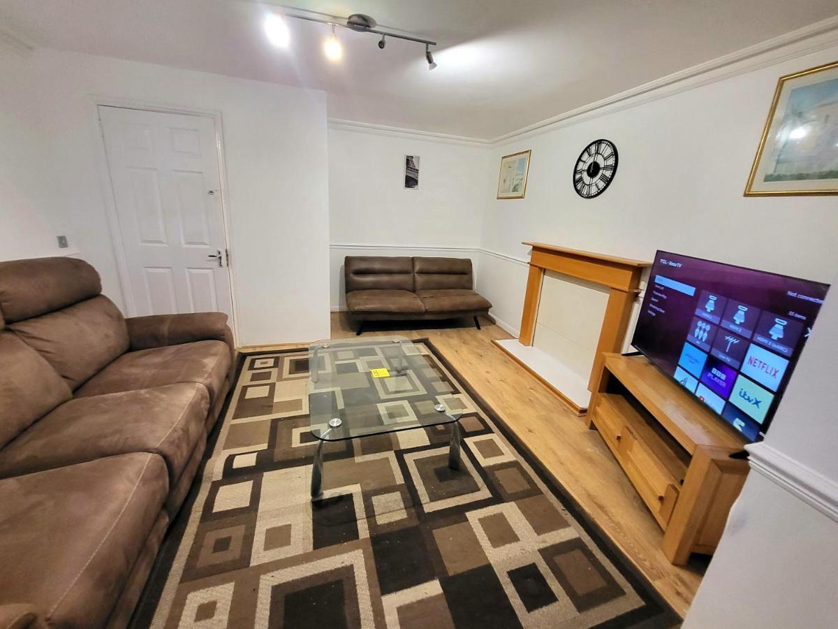 Manor Place Apartment Thamesmead Thamesmead  المظهر الخارجي الصورة