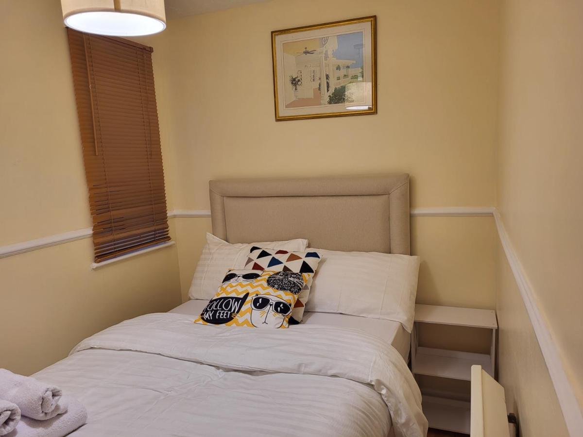 Manor Place Apartment Thamesmead Thamesmead  المظهر الخارجي الصورة