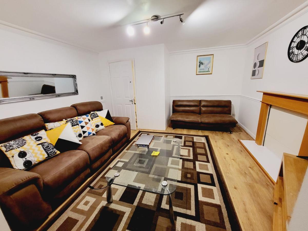 Manor Place Apartment Thamesmead Thamesmead  المظهر الخارجي الصورة